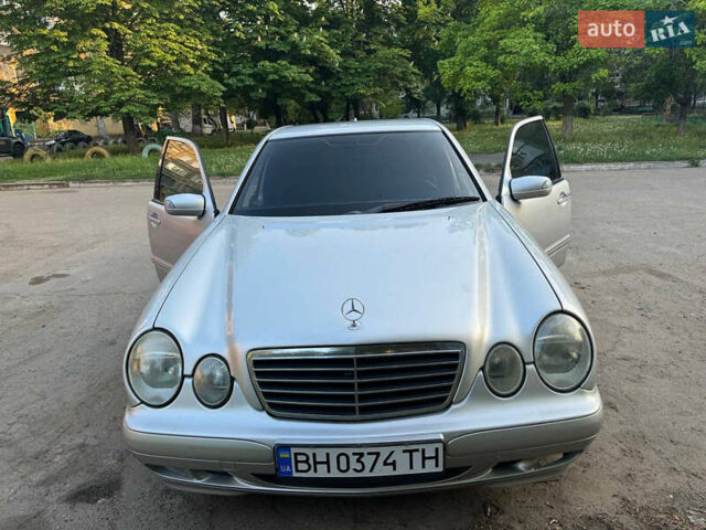 Сірий Мерседес Е-Клас, об'ємом двигуна 2.69 л та пробігом 280 тис. км за 5500 $, фото 1 на Automoto.ua