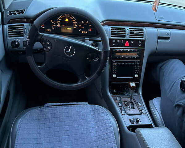 Серый Мерседес Е-Класс, объемом двигателя 2.7 л и пробегом 278 тыс. км за 3399 $, фото 15 на Automoto.ua