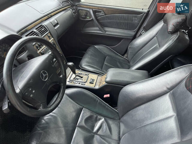 Сірий Мерседес Е-Клас, об'ємом двигуна 4.3 л та пробігом 290 тис. км за 9888 $, фото 10 на Automoto.ua