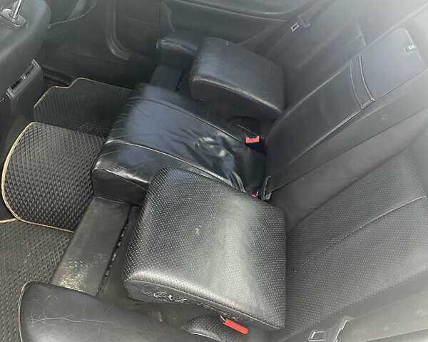 Серый Мерседес Е-Класс, объемом двигателя 3.2 л и пробегом 427 тыс. км за 3700 $, фото 14 на Automoto.ua