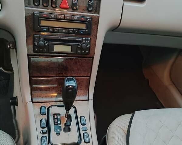 Серый Мерседес Е-Класс, объемом двигателя 2.6 л и пробегом 260 тыс. км за 4400 $, фото 13 на Automoto.ua