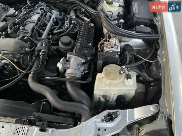 Серый Мерседес Е-Класс, объемом двигателя 2.2 л и пробегом 407 тыс. км за 4750 $, фото 34 на Automoto.ua