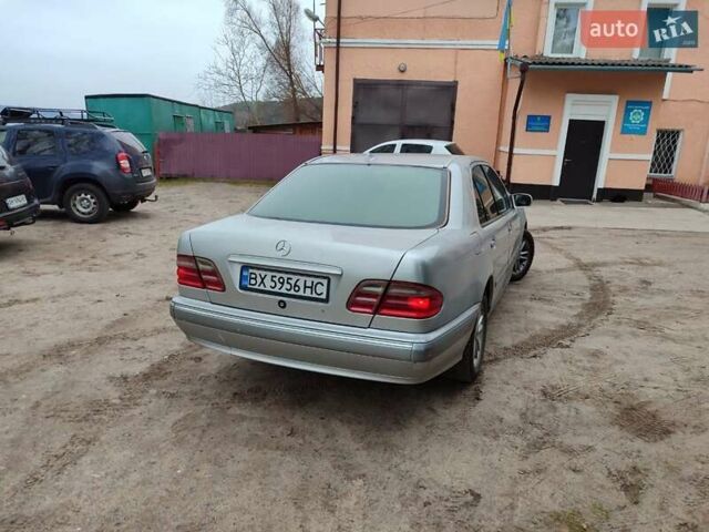 Сірий Мерседес Е-Клас, об'ємом двигуна 2.4 л та пробігом 339 тис. км за 2900 $, фото 3 на Automoto.ua