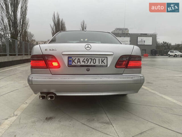 Серый Мерседес Е-Класс, объемом двигателя 3.2 л и пробегом 427 тыс. км за 3700 $, фото 9 на Automoto.ua