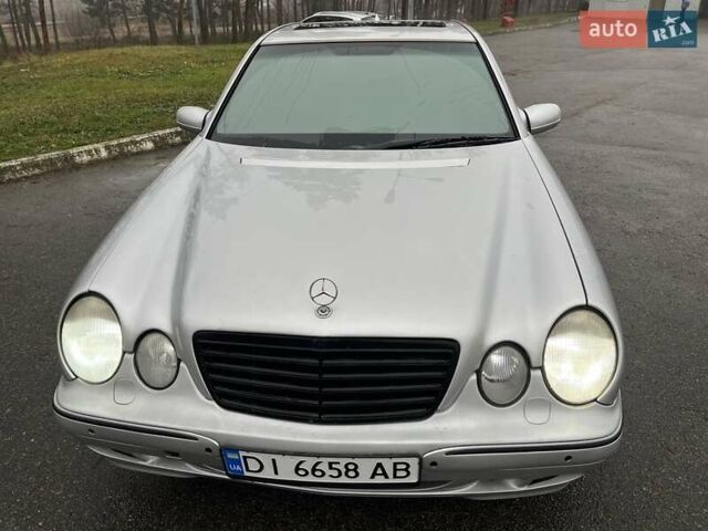 Серый Мерседес Е-Класс, объемом двигателя 3.2 л и пробегом 270 тыс. км за 3200 $, фото 4 на Automoto.ua