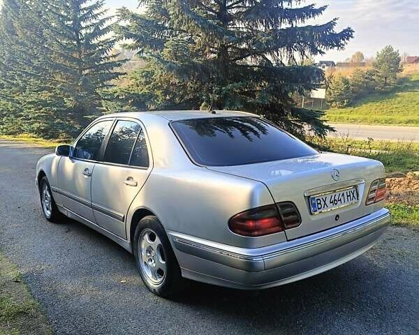 Сірий Мерседес Е-Клас, об'ємом двигуна 2.2 л та пробігом 364 тис. км за 3500 $, фото 3 на Automoto.ua