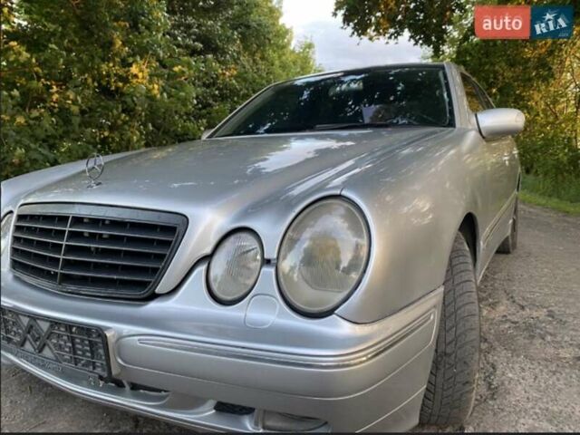 Серый Мерседес Е-Класс, объемом двигателя 2.2 л и пробегом 407 тыс. км за 4750 $, фото 11 на Automoto.ua