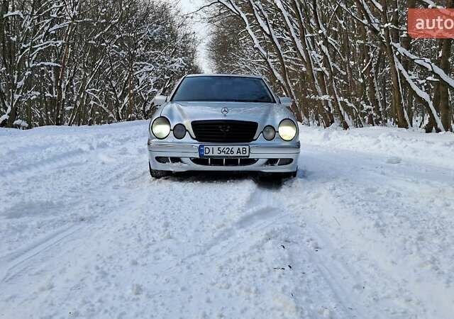 Серый Мерседес Е-Класс, объемом двигателя 2.2 л и пробегом 425 тыс. км за 4850 $, фото 6 на Automoto.ua