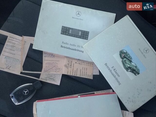 Серый Мерседес Е-Класс, объемом двигателя 2 л и пробегом 370 тыс. км за 2999 $, фото 19 на Automoto.ua
