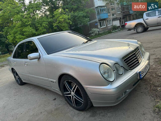 Сірий Мерседес Е-Клас, об'ємом двигуна 2.69 л та пробігом 280 тис. км за 5500 $, фото 2 на Automoto.ua