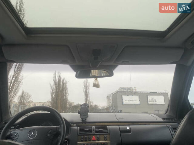 Серый Мерседес Е-Класс, объемом двигателя 3.2 л и пробегом 427 тыс. км за 3700 $, фото 12 на Automoto.ua