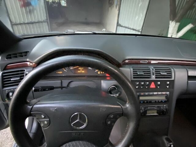 Серый Мерседес Е-Класс, объемом двигателя 2.7 л и пробегом 500 тыс. км за 4150 $, фото 13 на Automoto.ua