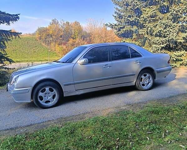 Сірий Мерседес Е-Клас, об'ємом двигуна 2.2 л та пробігом 364 тис. км за 3500 $, фото 2 на Automoto.ua