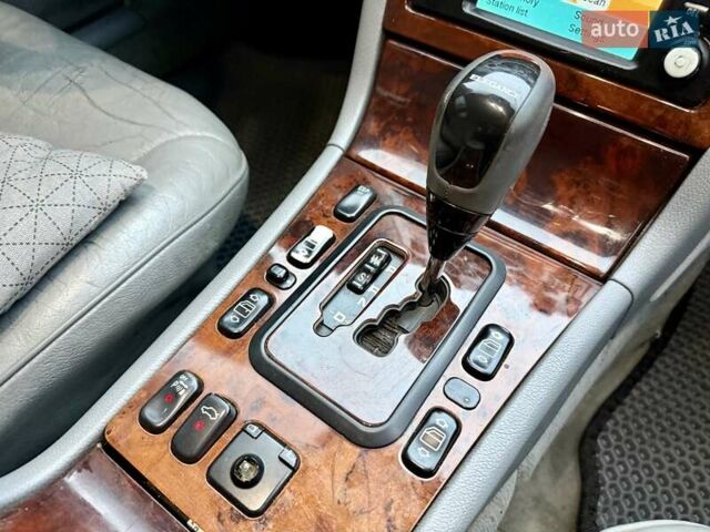 Сірий Мерседес Е-Клас, об'ємом двигуна 2.2 л та пробігом 340 тис. км за 3850 $, фото 47 на Automoto.ua