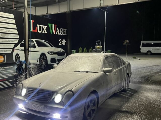 Серый Мерседес Е-Класс, объемом двигателя 2.8 л и пробегом 490 тыс. км за 4400 $, фото 13 на Automoto.ua