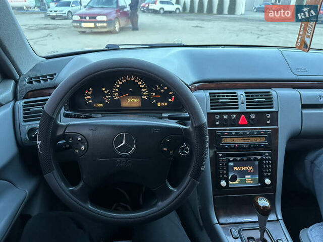 Серый Мерседес Е-Класс, объемом двигателя 2.7 л и пробегом 278 тыс. км за 3399 $, фото 11 на Automoto.ua