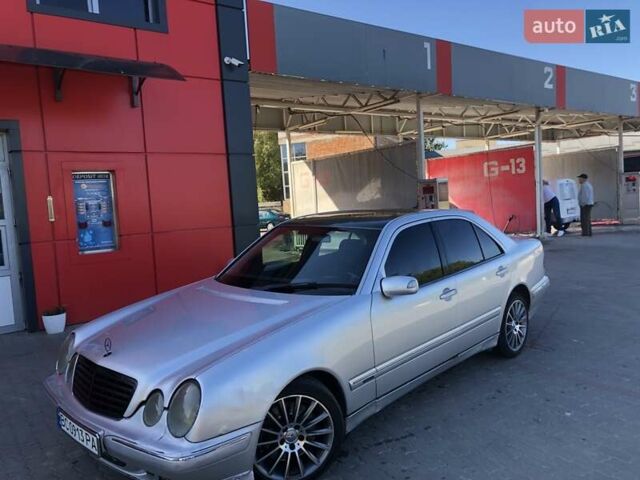 Сірий Мерседес Е-Клас, об'ємом двигуна 4.3 л та пробігом 290 тис. км за 4999 $, фото 20 на Automoto.ua