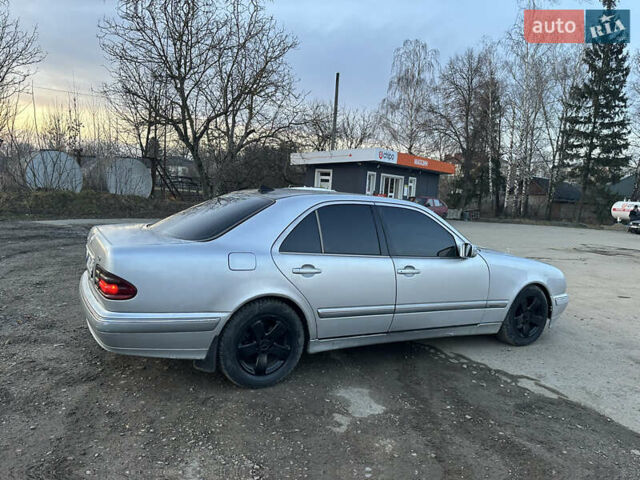 Серый Мерседес Е-Класс, объемом двигателя 2.7 л и пробегом 278 тыс. км за 3399 $, фото 16 на Automoto.ua