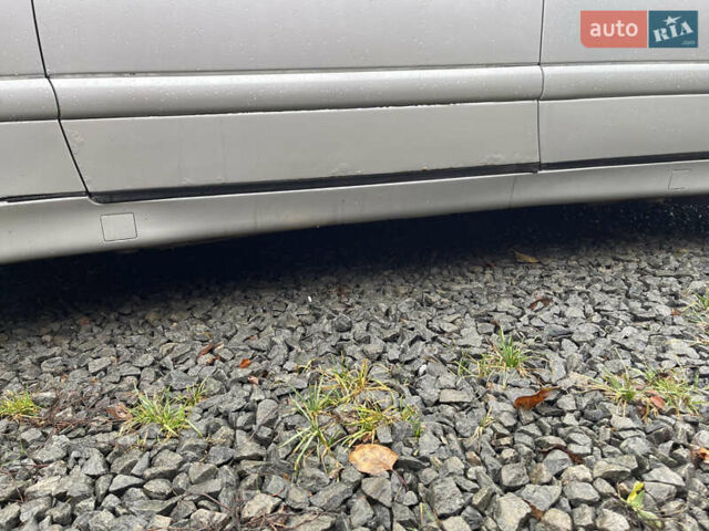 Серый Мерседес Е-Класс, объемом двигателя 2.15 л и пробегом 340 тыс. км за 3400 $, фото 12 на Automoto.ua