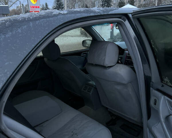 Серый Мерседес Е-Класс, объемом двигателя 2 л и пробегом 390 тыс. км за 2499 $, фото 8 на Automoto.ua