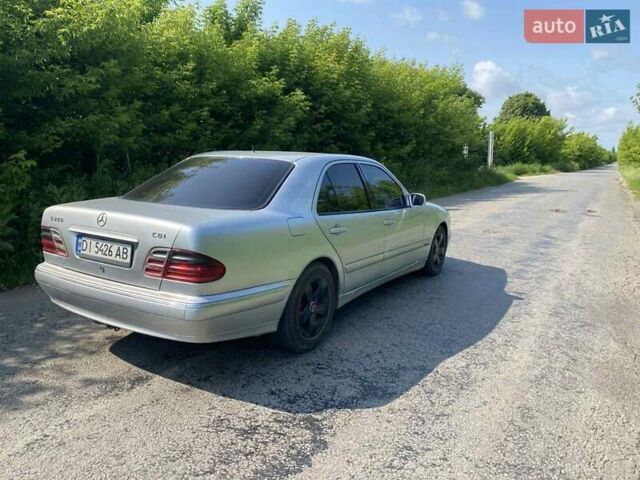 Серый Мерседес Е-Класс, объемом двигателя 2.2 л и пробегом 406 тыс. км за 5500 $, фото 5 на Automoto.ua