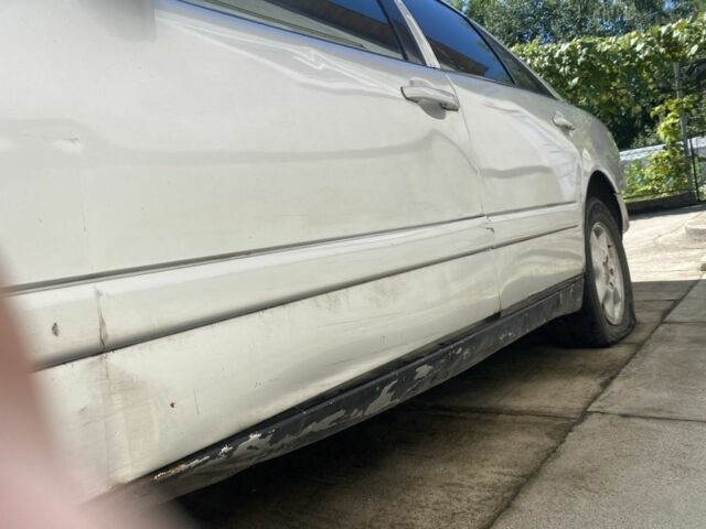 Мерседес Е-Класс 2000 в Самборе на Automoto.ua Серый Мерседес Е-Класс, объемом двигателя 2 л и пробегом 200 тыс. км за 300 $, фото 5 на Automoto.ua