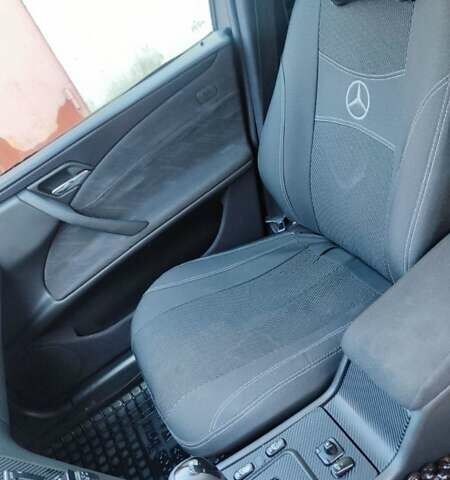 Сірий Мерседес Е-Клас, об'ємом двигуна 2 л та пробігом 389 тис. км за 4000 $, фото 24 на Automoto.ua