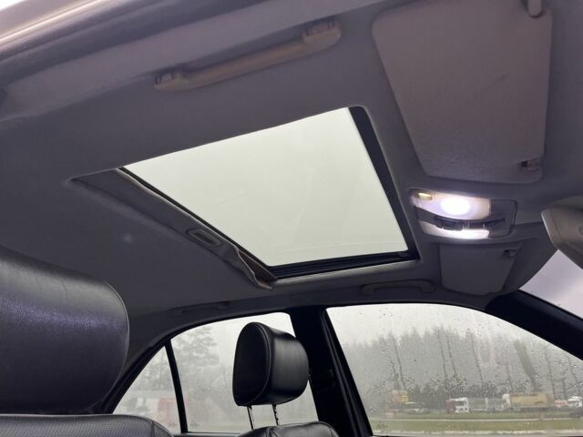 Серый Мерседес Е-Класс, объемом двигателя 3.2 л и пробегом 270 тыс. км за 3200 $, фото 10 на Automoto.ua