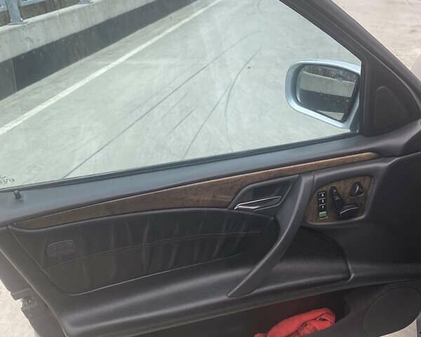 Серый Мерседес Е-Класс, объемом двигателя 3.2 л и пробегом 427 тыс. км за 3700 $, фото 23 на Automoto.ua