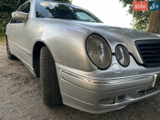 Серый Мерседес Е-Класс, объемом двигателя 2.2 л и пробегом 407 тыс. км за 4750 $, фото 14 на Automoto.ua