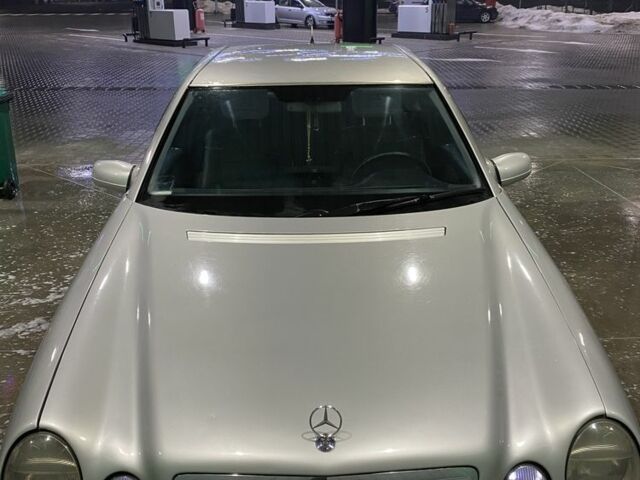 Серый Мерседес Е-Класс, объемом двигателя 2.7 л и пробегом 347 тыс. км за 4900 $, фото 5 на Automoto.ua