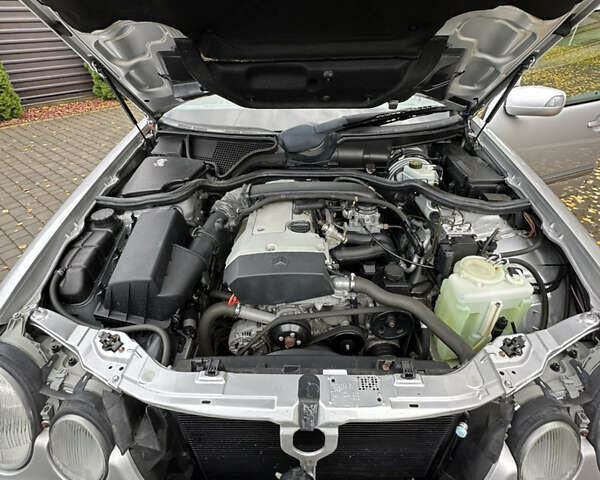 Серый Мерседес Е-Класс, объемом двигателя 2 л и пробегом 88 тыс. км за 10500 $, фото 46 на Automoto.ua