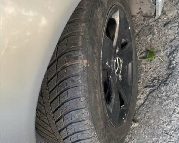 Серый Мерседес Е-Класс, объемом двигателя 2.2 л и пробегом 407 тыс. км за 4750 $, фото 10 на Automoto.ua