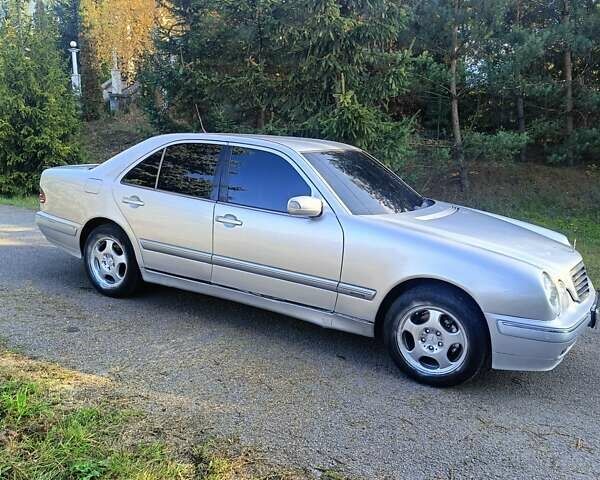 Сірий Мерседес Е-Клас, об'ємом двигуна 2.2 л та пробігом 364 тис. км за 3500 $, фото 6 на Automoto.ua