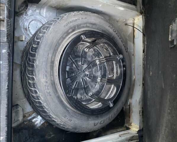 Серый Мерседес Е-Класс, объемом двигателя 2.2 л и пробегом 407 тыс. км за 4750 $, фото 30 на Automoto.ua