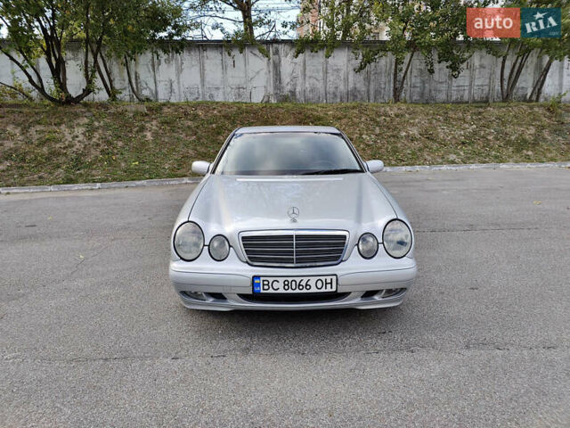 Сірий Мерседес Е-Клас, об'ємом двигуна 3.2 л та пробігом 356 тис. км за 8499 $, фото 7 на Automoto.ua