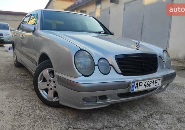 Сірий Мерседес Е-Клас, об'ємом двигуна 2 л та пробігом 389 тис. км за 4000 $, фото 2 на Automoto.ua