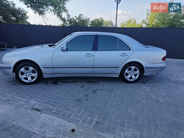 Сірий Мерседес Е-Клас, об'ємом двигуна 2.7 л та пробігом 602 тис. км за 4700 $, фото 3 на Automoto.ua