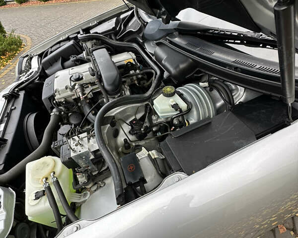 Сірий Мерседес Е-Клас, об'ємом двигуна 2 л та пробігом 88 тис. км за 9600 $, фото 49 на Automoto.ua