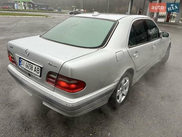 Серый Мерседес Е-Класс, объемом двигателя 3.2 л и пробегом 270 тыс. км за 3200 $, фото 3 на Automoto.ua