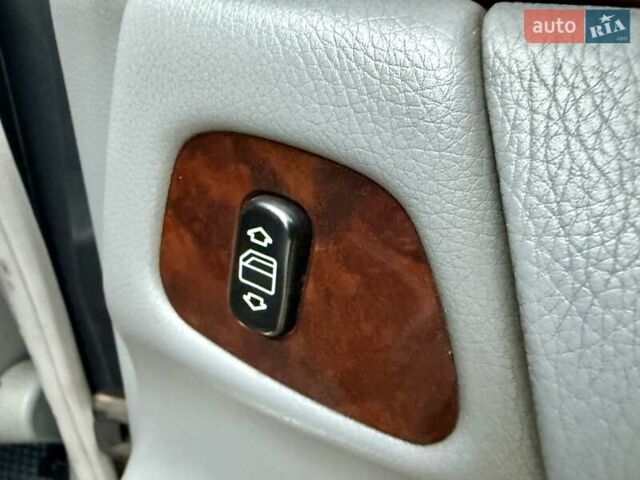 Сірий Мерседес Е-Клас, об'ємом двигуна 2.2 л та пробігом 340 тис. км за 3850 $, фото 57 на Automoto.ua