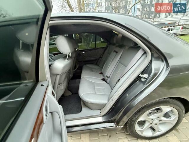 Сірий Мерседес Е-Клас, об'ємом двигуна 2.2 л та пробігом 340 тис. км за 3850 $, фото 67 на Automoto.ua