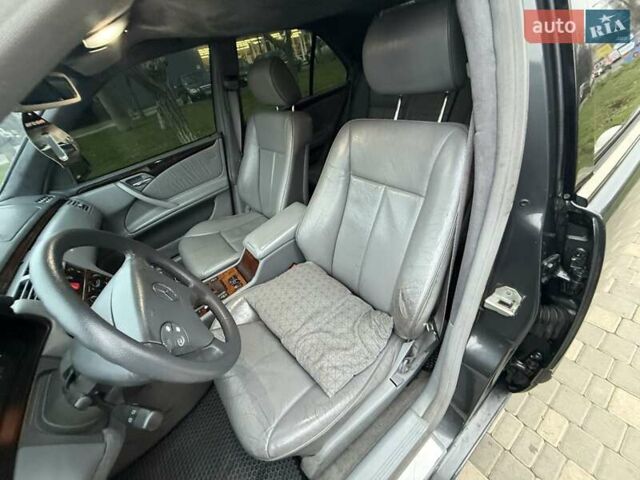 Сірий Мерседес Е-Клас, об'ємом двигуна 2.2 л та пробігом 340 тис. км за 3850 $, фото 33 на Automoto.ua