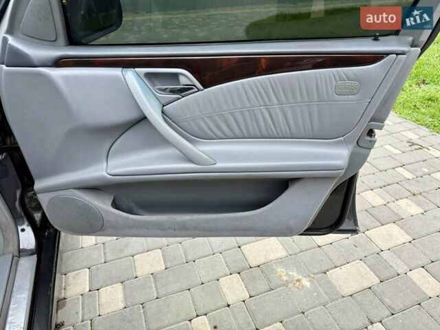 Сірий Мерседес Е-Клас, об'ємом двигуна 2.2 л та пробігом 340 тис. км за 3850 $, фото 41 на Automoto.ua