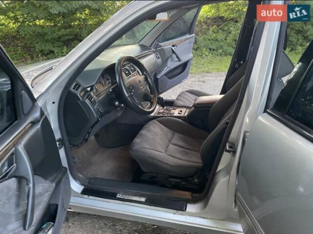 Серый Мерседес Е-Класс, объемом двигателя 2.2 л и пробегом 407 тыс. км за 4750 $, фото 24 на Automoto.ua