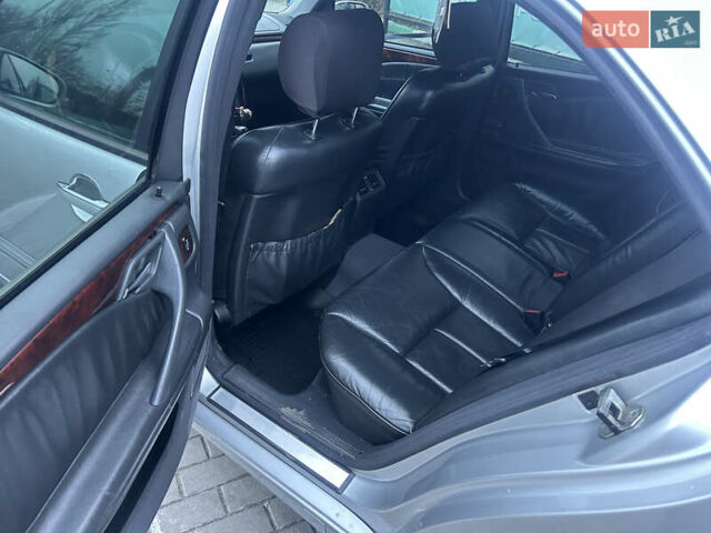 Серый Мерседес Е-Класс, объемом двигателя 2.69 л и пробегом 338 тыс. км за 4400 $, фото 9 на Automoto.ua