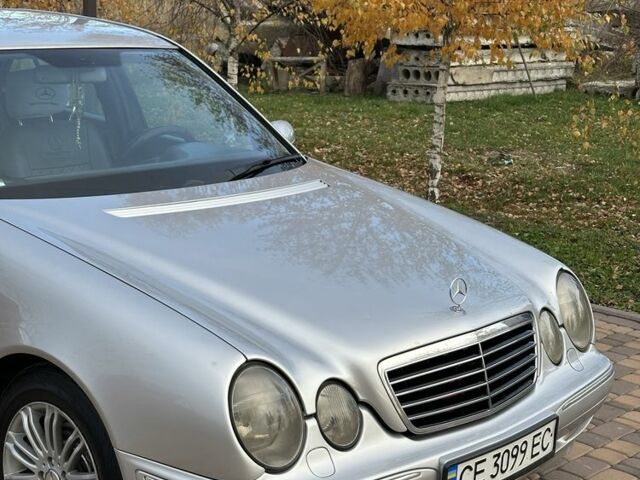 Мерседес Е-Клас 2000 у Сторожинце на Automoto.ua Сірий Мерседес Е-Клас, об'ємом двигуна 2.7 л та пробігом 346 тис. км за 5200 $, фото 1 на Automoto.ua