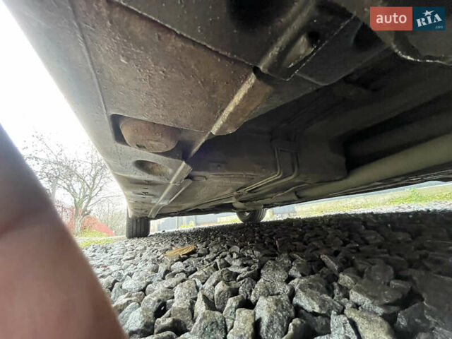 Серый Мерседес Е-Класс, объемом двигателя 2.15 л и пробегом 340 тыс. км за 3400 $, фото 1 на Automoto.ua