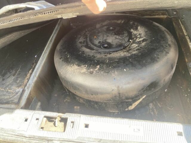 Мерседес Е-Класс 2000 в Самборе на Automoto.ua Серый Мерседес Е-Класс, объемом двигателя 2 л и пробегом 200 тыс. км за 300 $, фото 16 на Automoto.ua