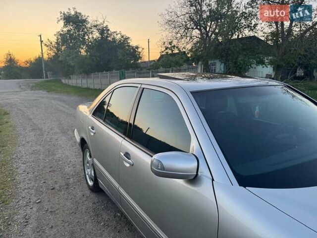 Серый Мерседес Е-Класс, объемом двигателя 2.4 л и пробегом 257 тыс. км за 4100 $, фото 7 на Automoto.ua